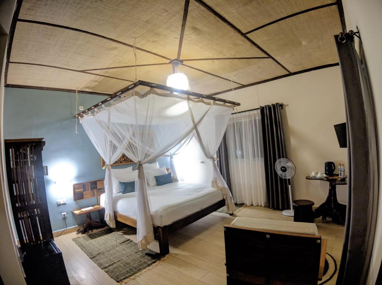 Bira Hotel อันต์ซิราเบ ภายนอก รูปภาพ