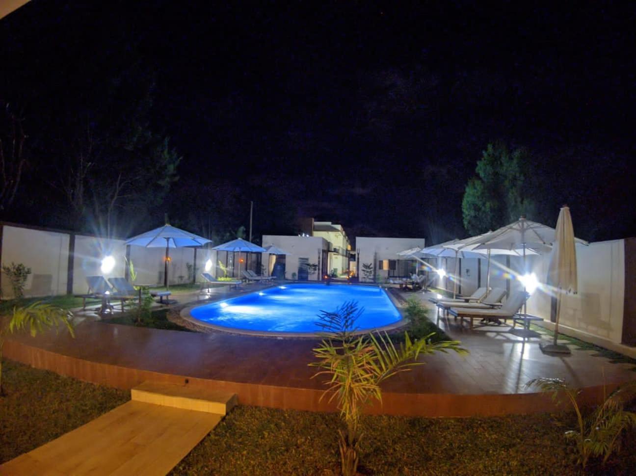 Bira Hotel อันต์ซิราเบ ภายนอก รูปภาพ