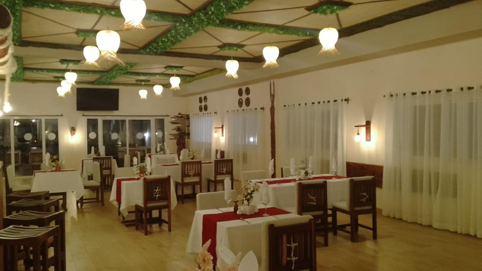 Bira Hotel อันต์ซิราเบ ภายนอก รูปภาพ