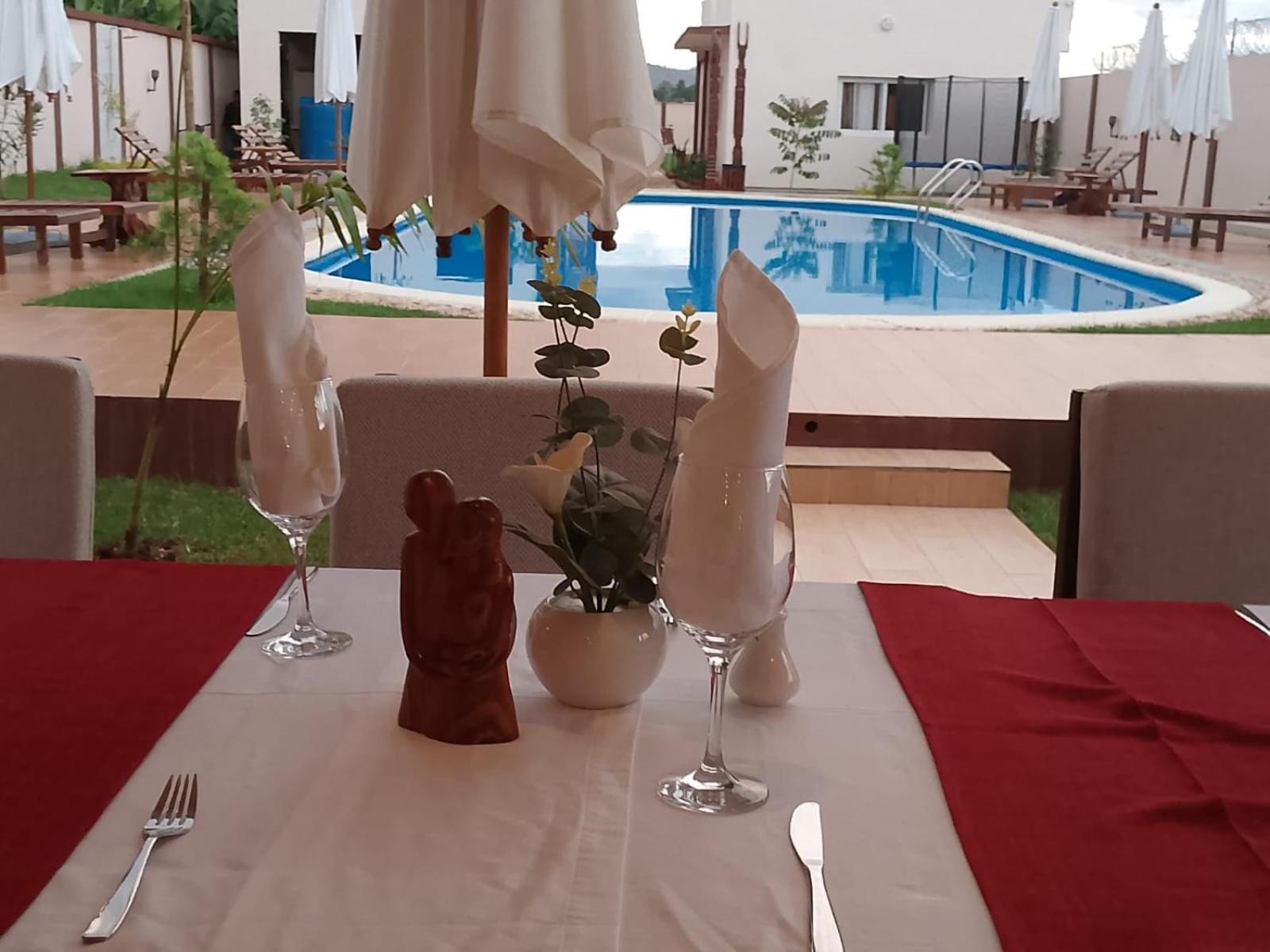 Bira Hotel อันต์ซิราเบ ภายนอก รูปภาพ