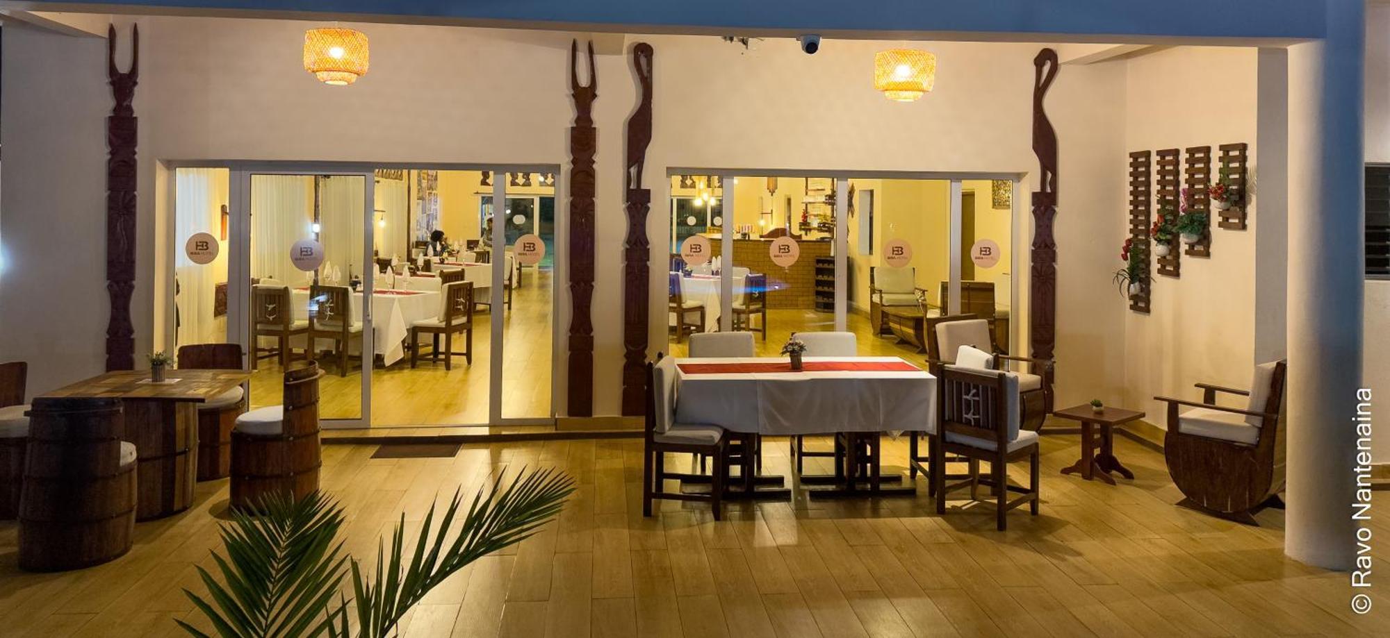 Bira Hotel อันต์ซิราเบ ภายนอก รูปภาพ