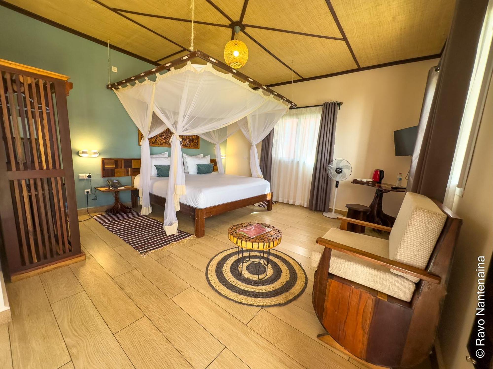 Bira Hotel อันต์ซิราเบ ภายนอก รูปภาพ