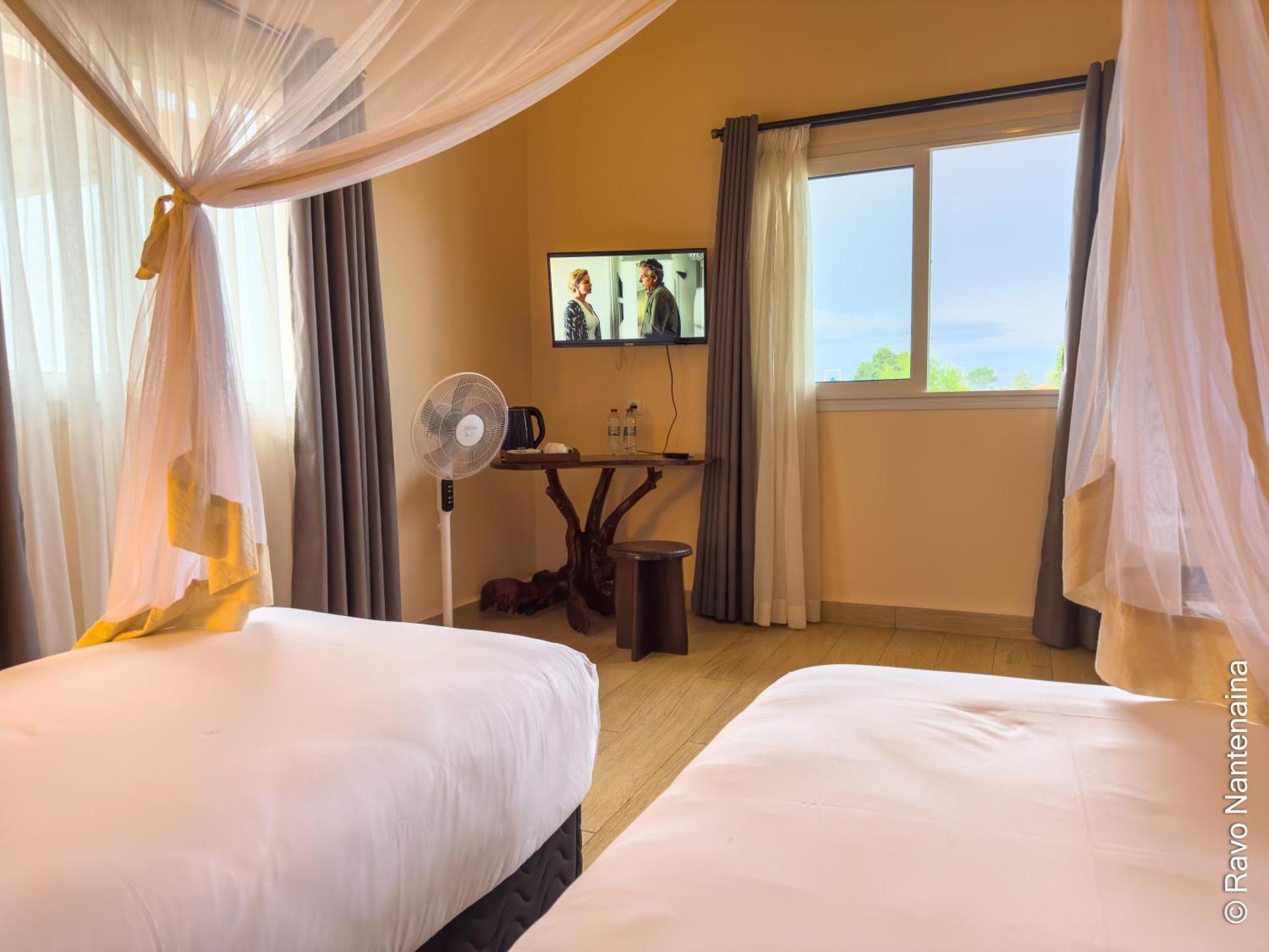 Bira Hotel อันต์ซิราเบ ภายนอก รูปภาพ