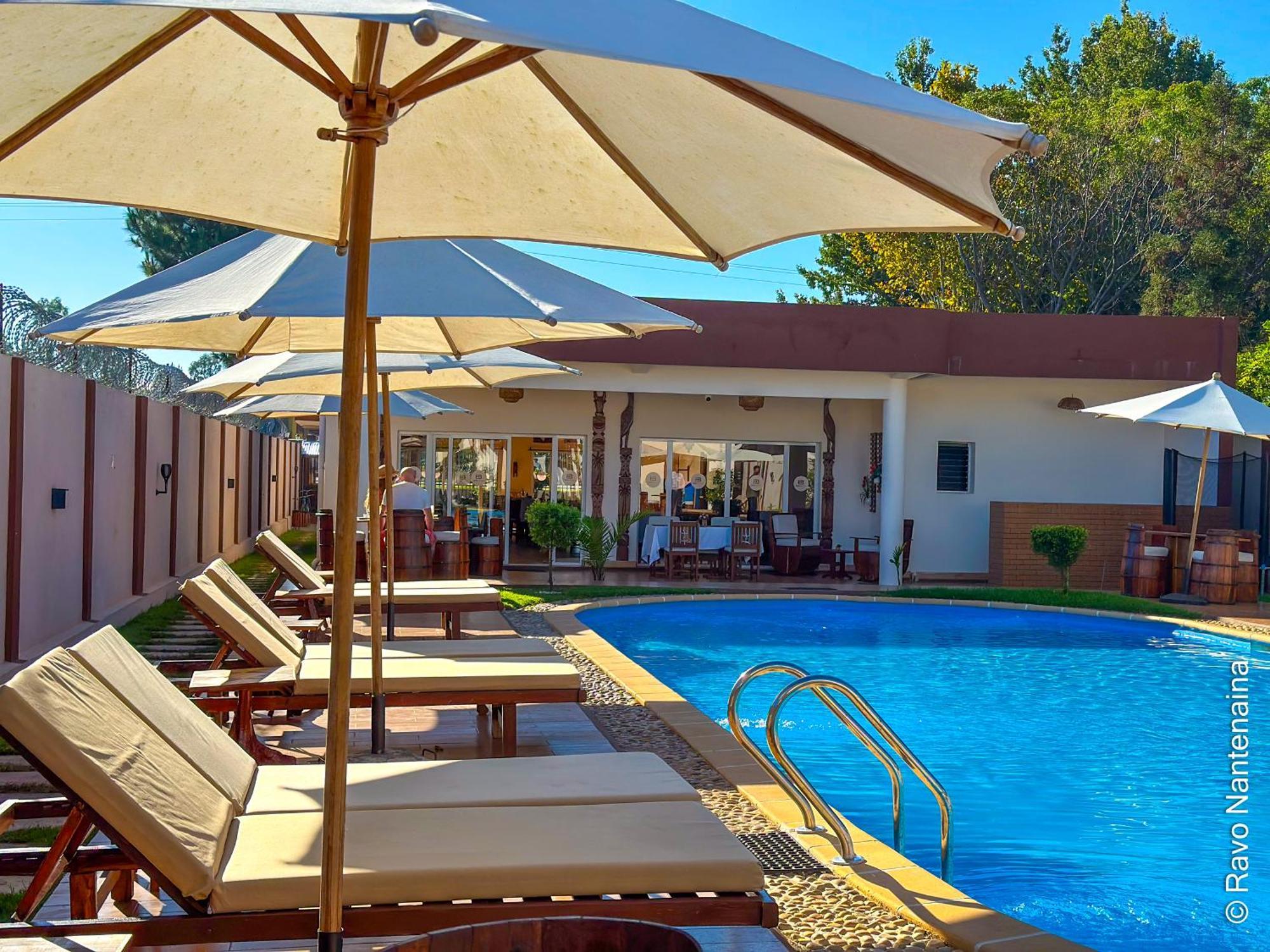 Bira Hotel อันต์ซิราเบ ภายนอก รูปภาพ