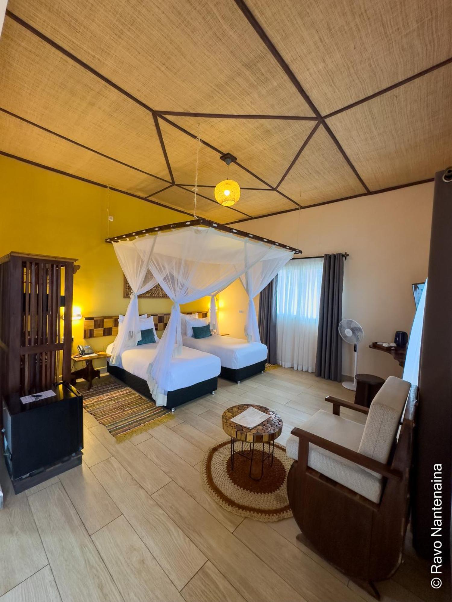 Bira Hotel อันต์ซิราเบ ภายนอก รูปภาพ