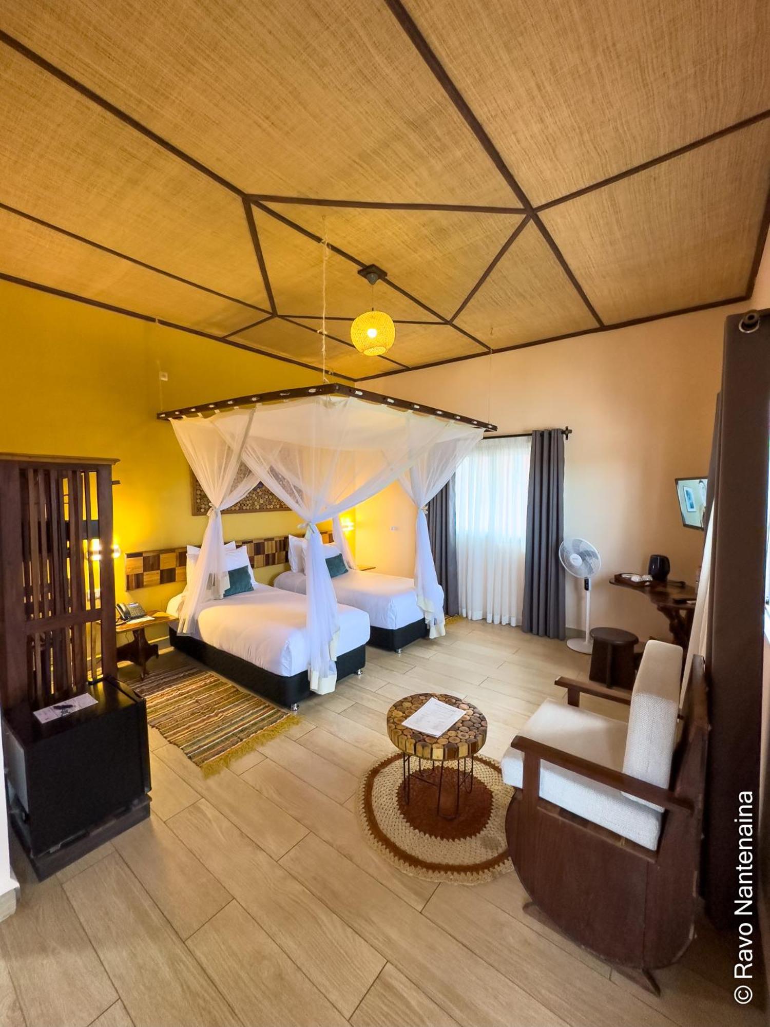 Bira Hotel อันต์ซิราเบ ภายนอก รูปภาพ